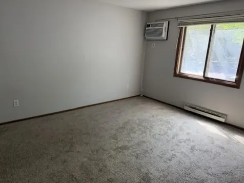1585 Cohansey Street Saint Paul MN 55117