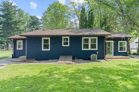 68 6th Street NW Forest Lake MN 55025