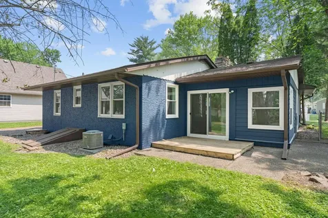68 6th Street NW Forest Lake MN 55025