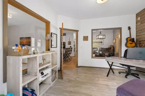 8973 Windsor Terrace Brooklyn Park MN 55443