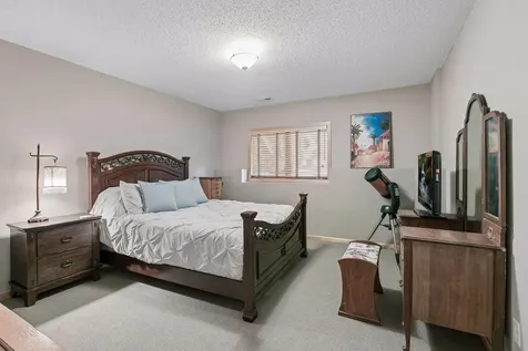 8973 Windsor Terrace Brooklyn Park MN 55443