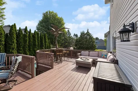 8973 Windsor Terrace Brooklyn Park MN 55443