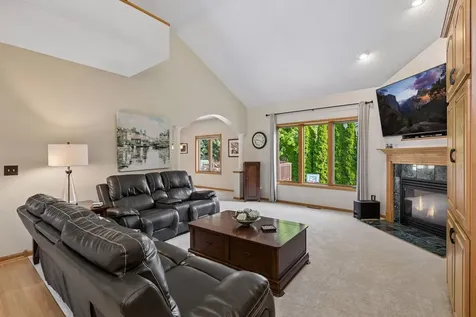 8973 Windsor Terrace Brooklyn Park MN 55443