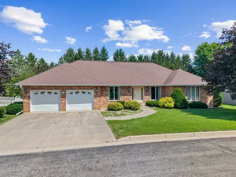 104 5th Avenue NW Spring Grove MN 55974
