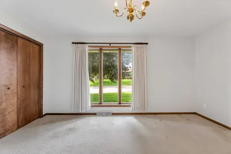 104 5th Avenue NW Spring Grove MN 55974