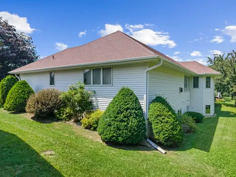 104 5th Avenue NW Spring Grove MN 55974