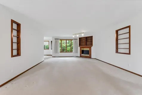 104 5th Avenue NW Spring Grove MN 55974