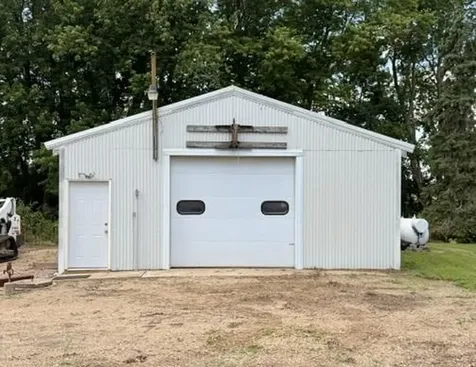 93529 500th Avenue Windom MN 56101