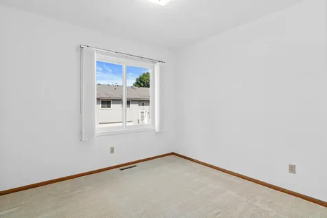 1314 Deercliff Lane Eagan MN 55123