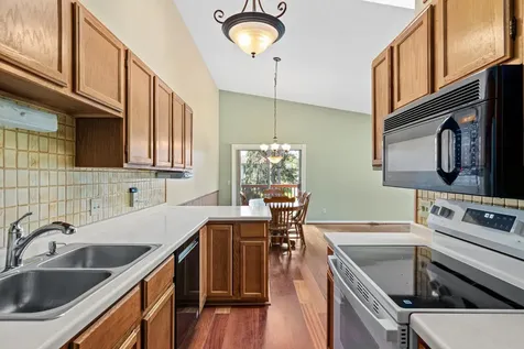 1314 Deercliff Lane Eagan MN 55123