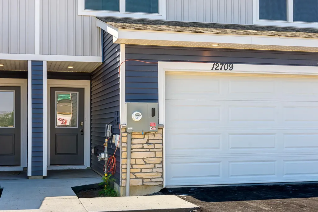 12709 Ashbury Drive Rogers MN 55374