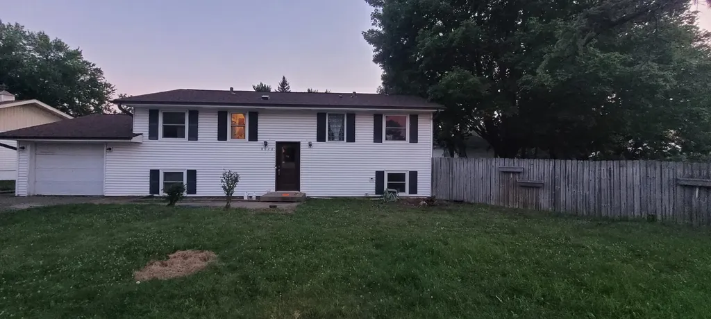 8026 Hynes Avenue S Cottage Grove MN 55016