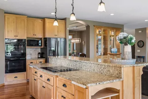 5216 102nd Trail N Brooklyn Park MN 55443