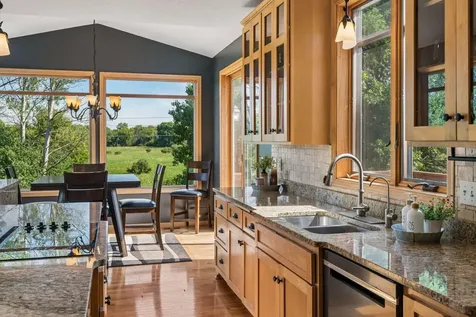 5216 102nd Trail N Brooklyn Park MN 55443
