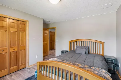 5216 102nd Trail N Brooklyn Park MN 55443
