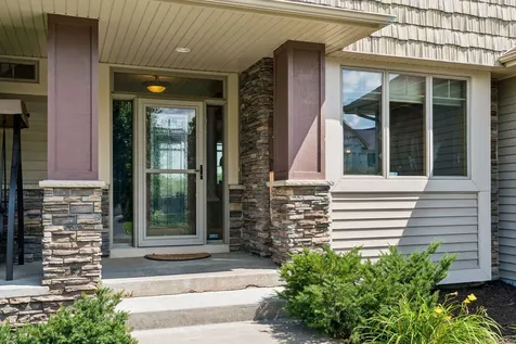 5216 102nd Trail N Brooklyn Park MN 55443