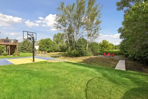 5216 102nd Trail N Brooklyn Park MN 55443