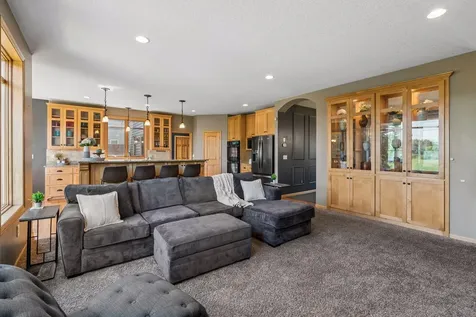 5216 102nd Trail N Brooklyn Park MN 55443