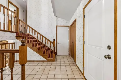 6398 47th Street N Oakdale MN 55128