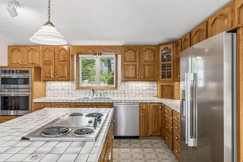 6398 47th Street N Oakdale MN 55128