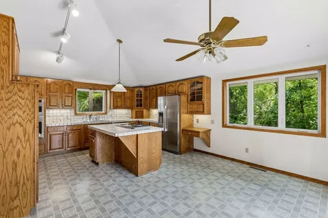 6398 47th Street N Oakdale MN 55128