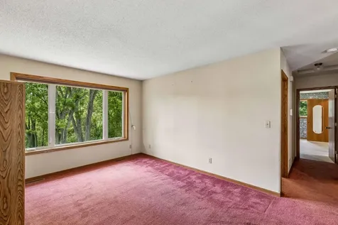 6398 47th Street N Oakdale MN 55128