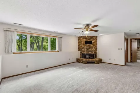 6398 47th Street N Oakdale MN 55128