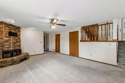 6398 47th Street N Oakdale MN 55128