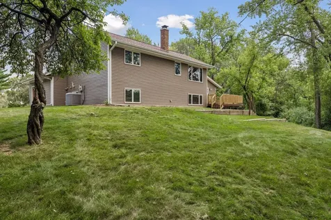 6398 47th Street N Oakdale MN 55128