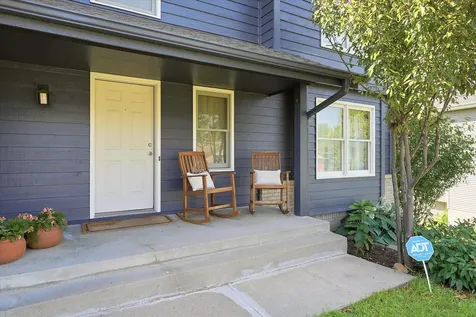 20955 Jamestown Avenue Lakeville MN 55044