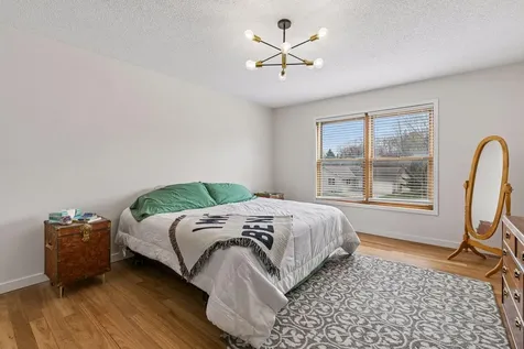 20955 Jamestown Avenue Lakeville MN 55044