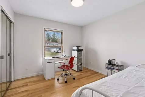 20955 Jamestown Avenue Lakeville MN 55044