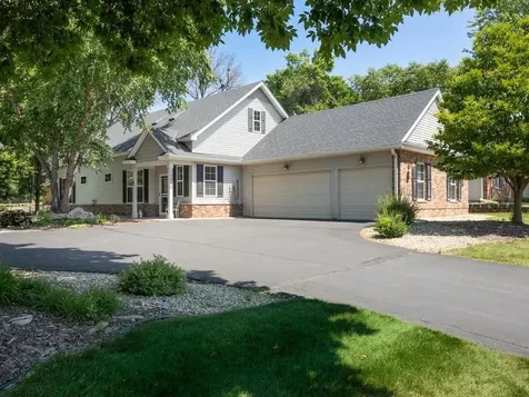 10562 Mississippi Circle N Brooklyn Park MN 55443