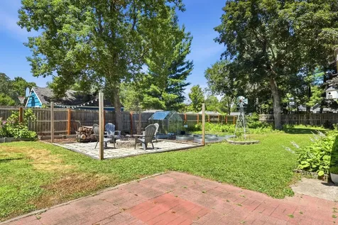 2258 W 105th Street Bloomington MN 55431