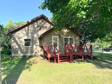 503 2nd Avenue NE Pipestone MN 56164
