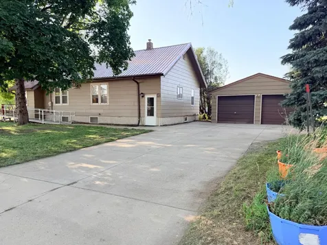 503 2nd Avenue NE Pipestone MN 56164