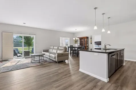 39585 Fawn Avenue North Branch MN 55056