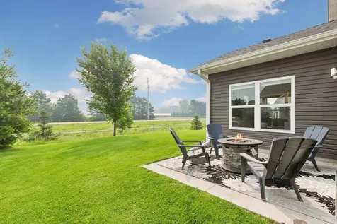 39585 Fawn Avenue North Branch MN 55056