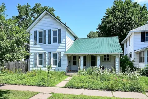 214 E Howard Street Winona MN 55987