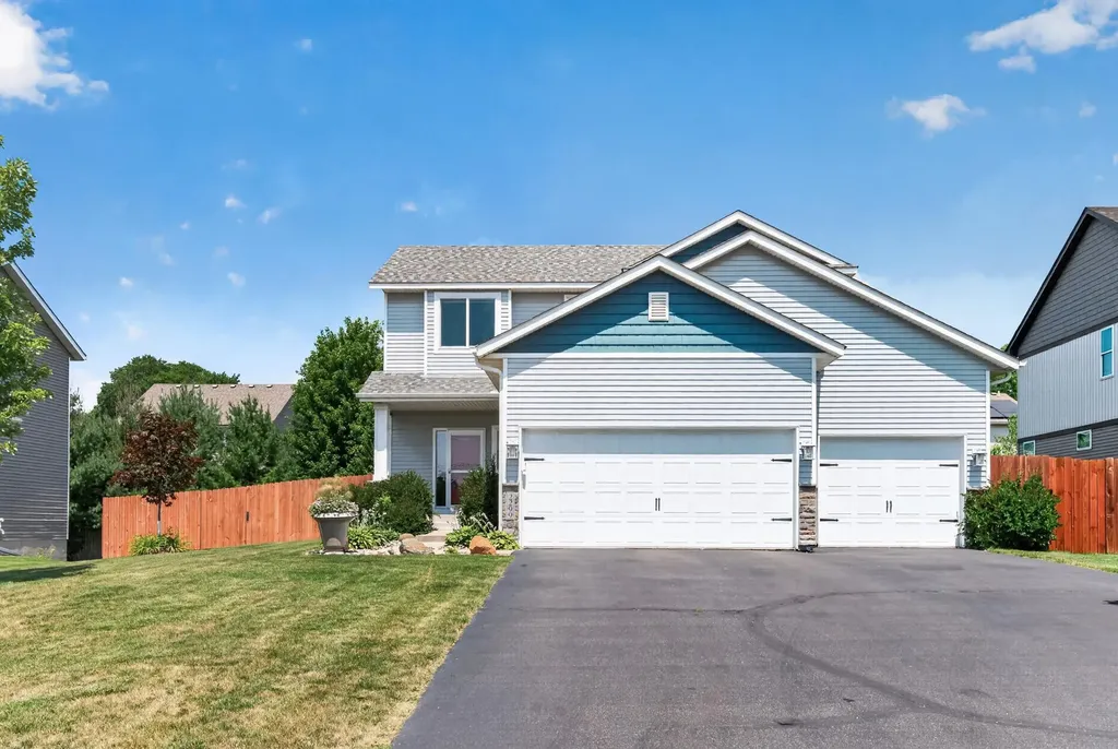 2299 Gall Avenue Maplewood MN 55109