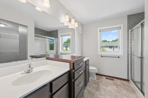 2299 Gall Avenue Maplewood MN 55109