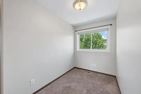 2299 Gall Avenue Maplewood MN 55109