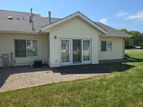 111 S West Street Belle Plaine MN 56011