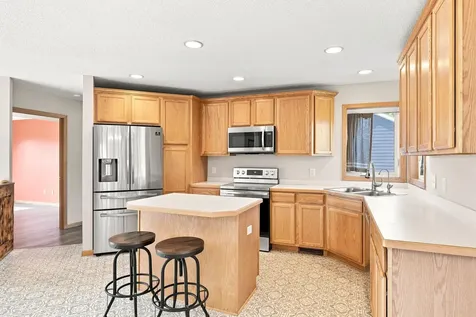 805 Daniel Drive Belle Plaine MN 56011