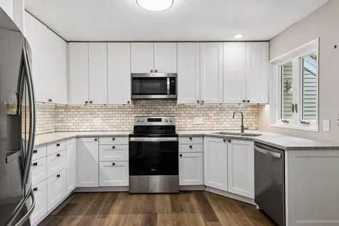 15481 Michele Lane Eden Prairie MN 55346