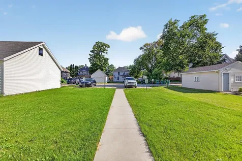 215 6th Street NW Rochester MN 55901