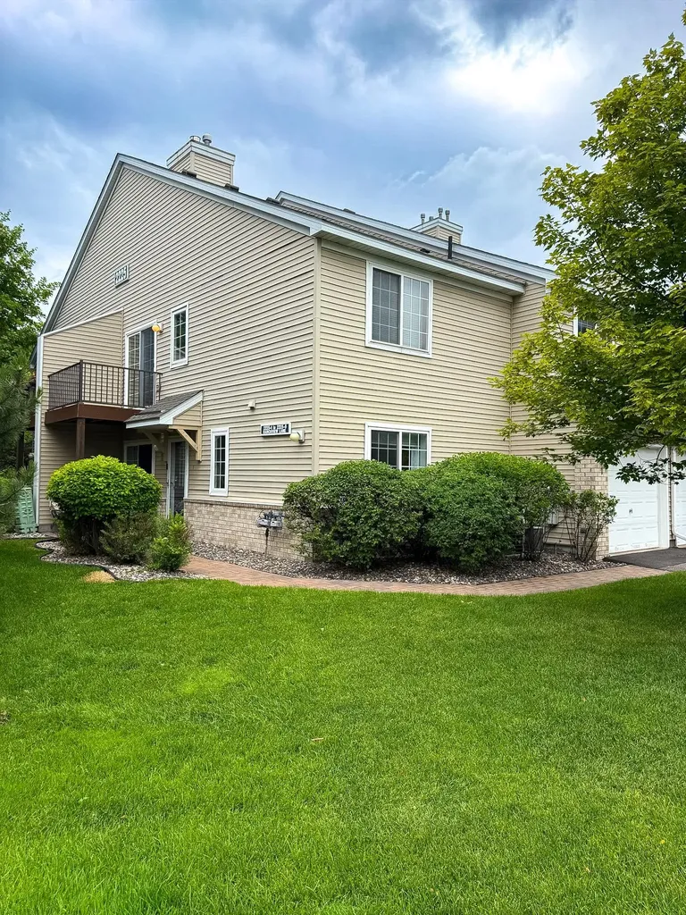 2225 Ranchview Lane N Plymouth MN 55447
