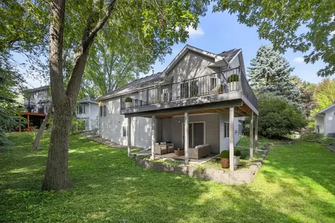 2032 Fox Valley Drive SW Rochester MN 55902
