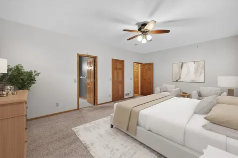 2032 Fox Valley Drive SW Rochester MN 55902