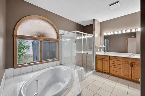 2032 Fox Valley Drive SW Rochester MN 55902